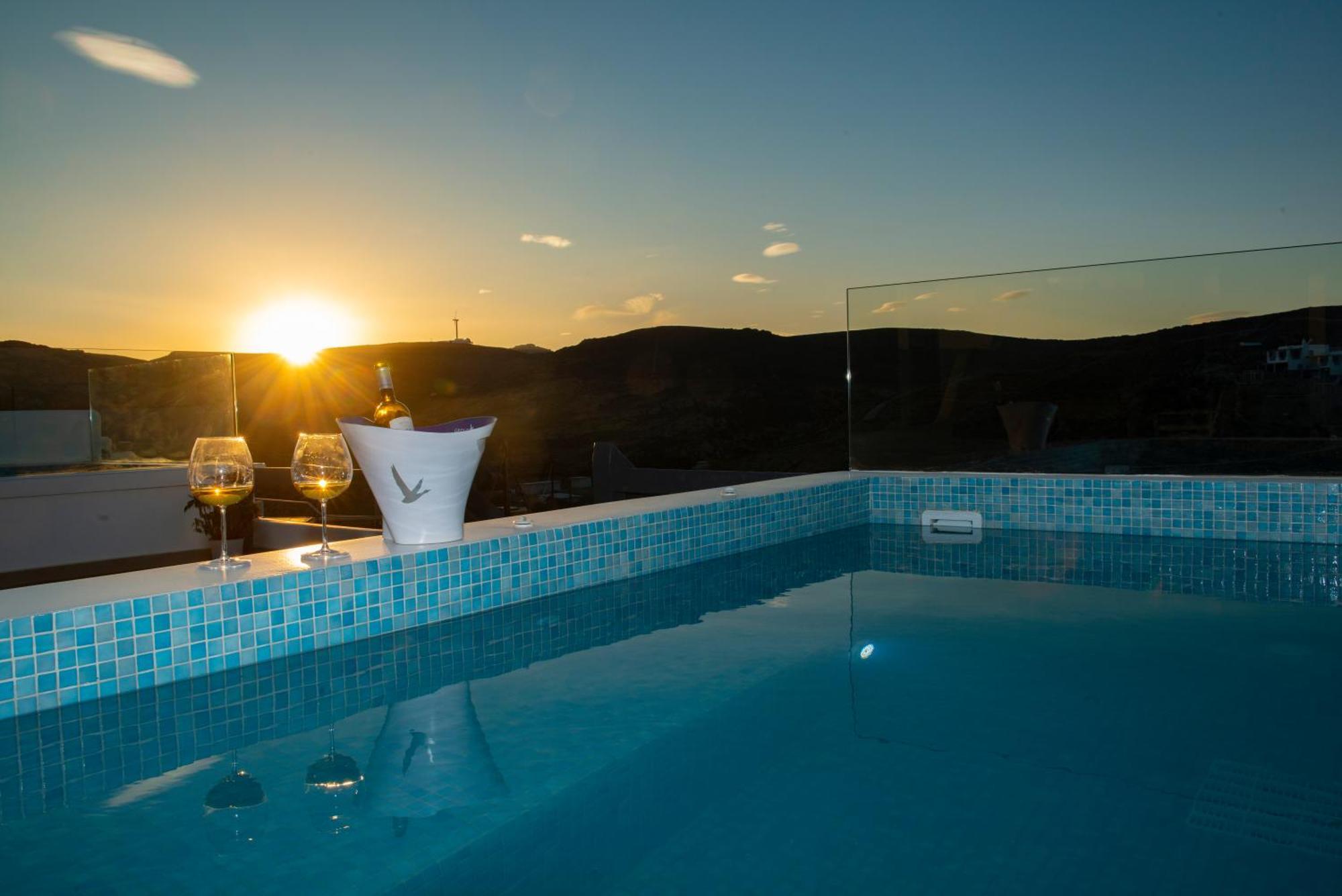 Myrsini'S Luxury Suites Merchia Mykonos Town Εξωτερικό φωτογραφία